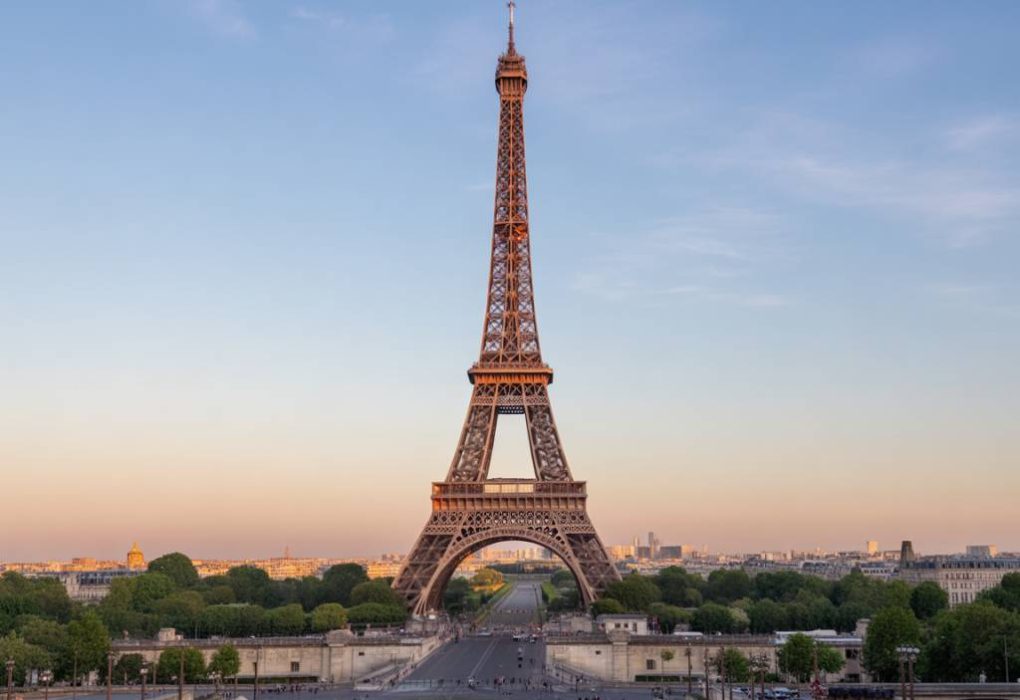 Visiter la tour Eiffel : billets officiels et infos sur le site incontournable Visiter la tour Eiffel : billets officiels et infos sur le site incontournable
