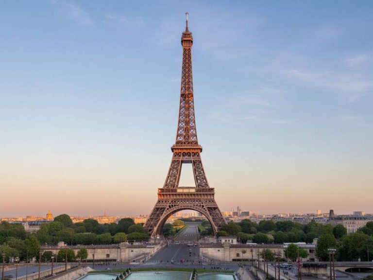 Visiter la tour Eiffel : billets officiels et infos sur le site incontournable
