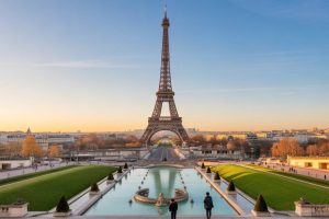 Balade autour de la tour Eiffel : une promenade entre monuments et jardins
