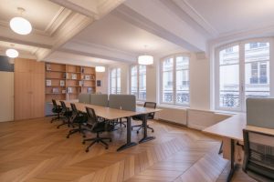 Les bureaux de coworking les mieux placés dans le centre de paris : adresses, ambiances et services à connaître
