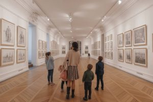 Musée en famille paris : collections, ateliers et bons plans pour une sortie avec enfants