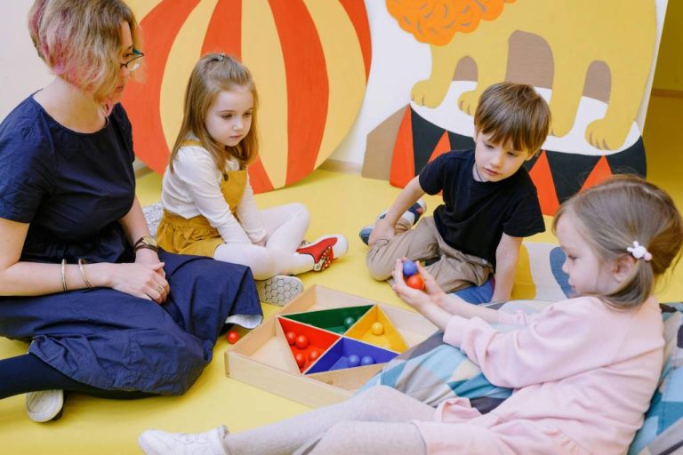 Pourquoi opter pour une école montessori à Vincennes dès la maternelle