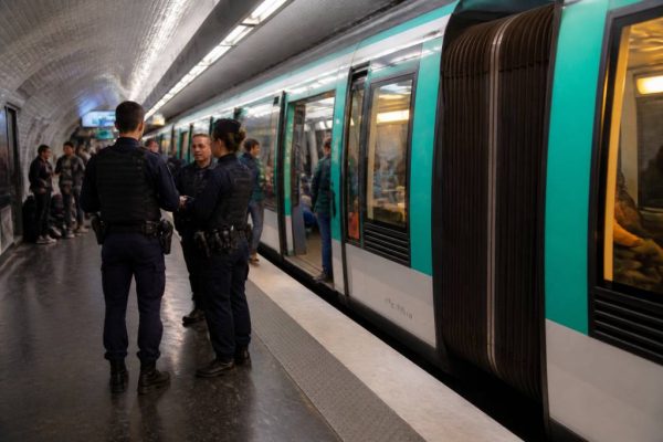 3 femmes blessées dans le métro à Paris : ce que l’on sait de l’incident