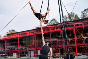 Compagnie XY à La Villette : spectacles et acrobaties à découvrir à Paris