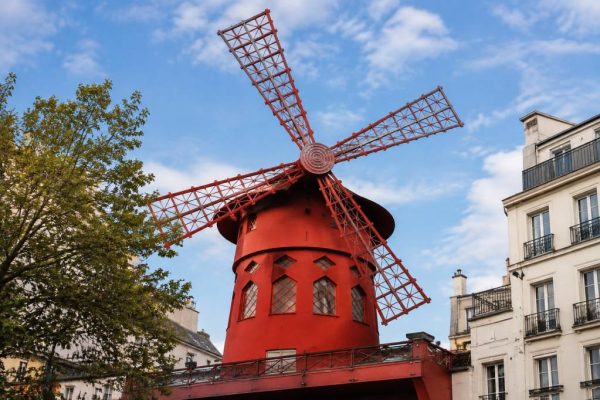 Le Moulin Jaune Paris : découvrez un lieu culturel insolite aux portes de la capitale