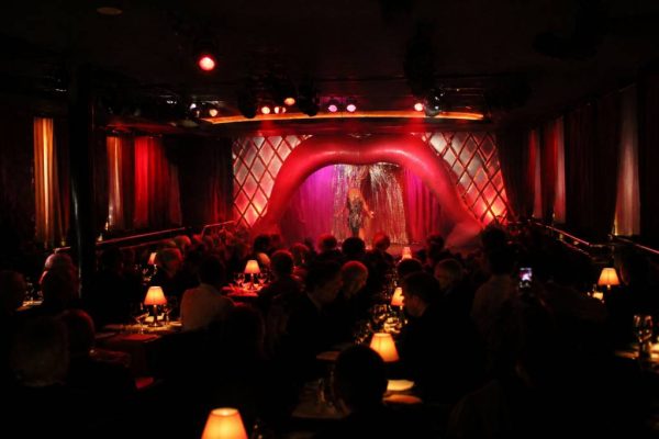 La bouche cabaret à Paris : histoire, spectacles et informations pratiques
