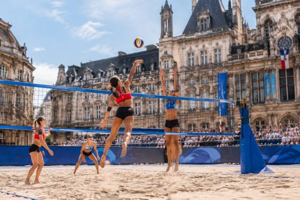 Beach volley à l’Hôtel de Ville : tout savoir sur l’événement parisien